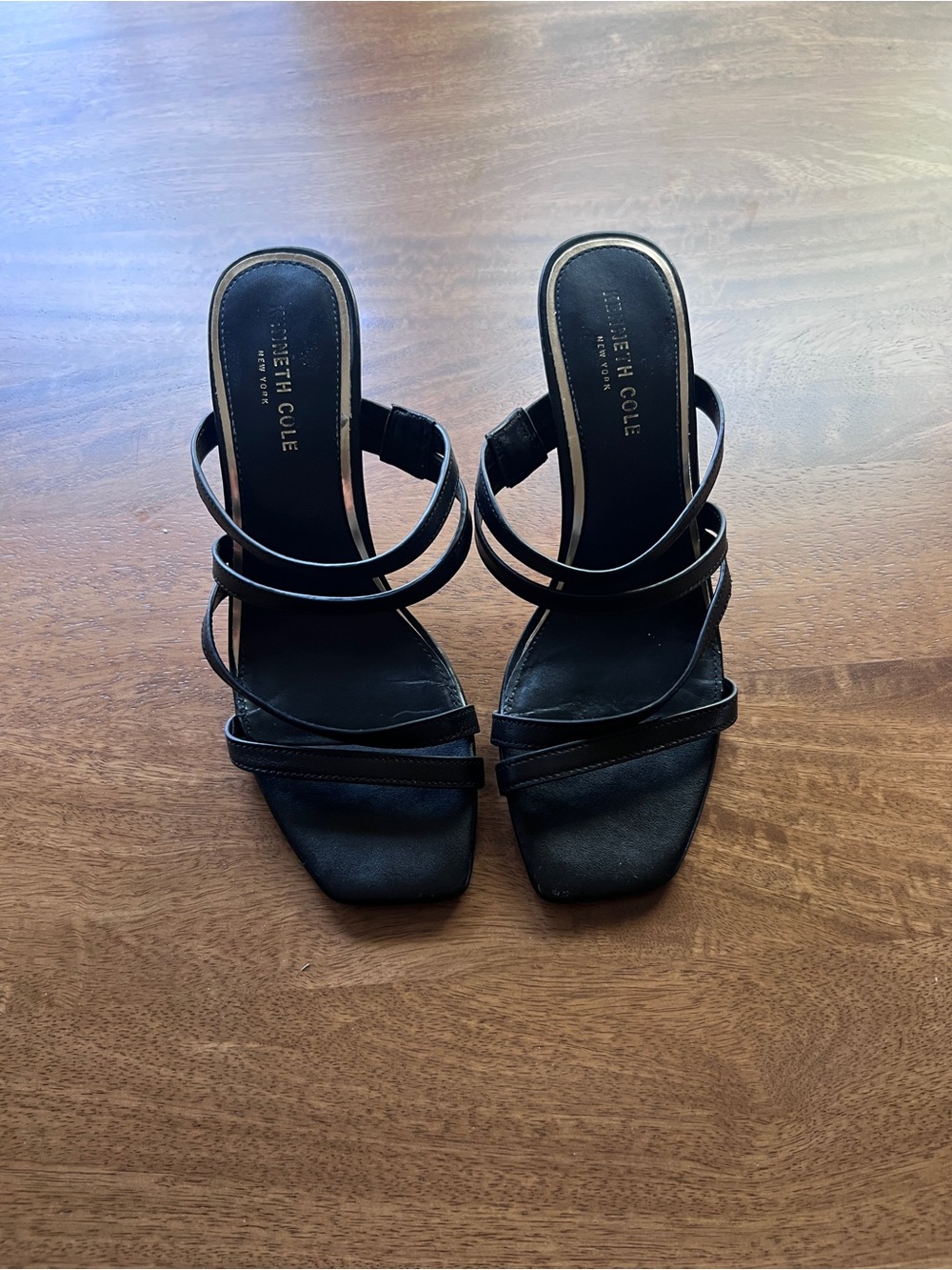 Kenneth Cole Black Heels